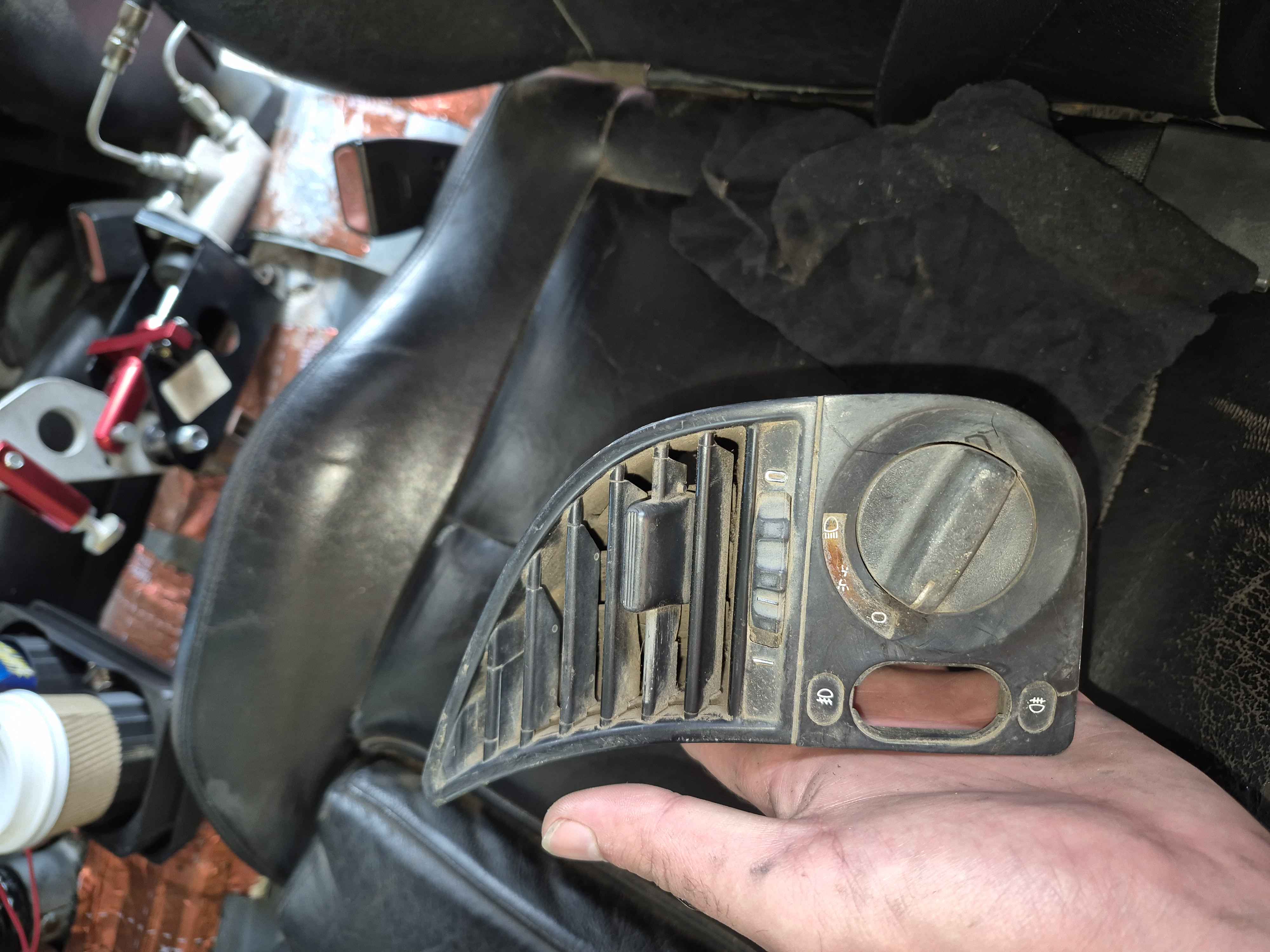 BMW E36 drivers side air vent.